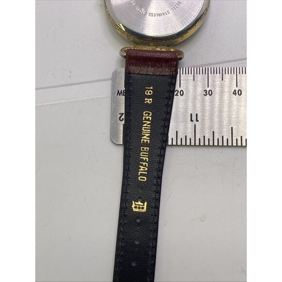 Vintage Gloria Vanderbilt Womens Luxury Watch Works New Battery